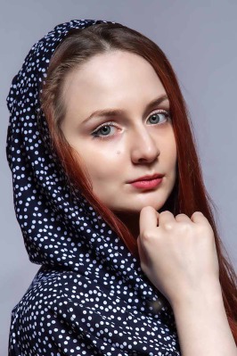 Платье с капюшоном в мелкий горошек купить недорого в Москве - вид 17 миниатюра
